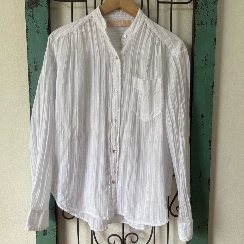 Cali Dreaming White Crinkle Cotton Button Front Shirt XS